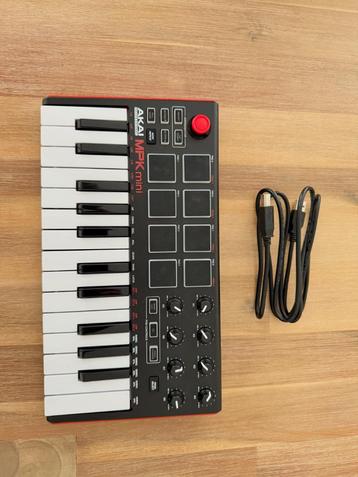 Akai MPK mini beschikbaar voor biedingen