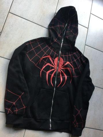 „SHEIN"T M” HOODIE beschikbaar voor biedingen