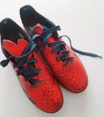 Paar rode Adidas voetbalschoenen maat 44, Sport en Fitness, Ophalen of Verzenden, Zo goed als nieuw