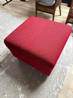 Pouf en tissu rouge, Maison & Meubles, Canapés | Repose-pieds & Poufs, Enlèvement, Comme neuf