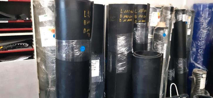 Rubber op rol van 1 tot 10mm / stockverkoop, Sports & Fitness, Équipement de fitness, Neuf, Tapis de fitness, Enlèvement