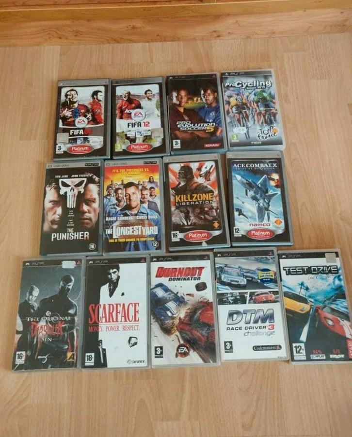 11 psp games en 2 umd, Games en Spelcomputers, Games | Sony PlayStation Portable, Zo goed als nieuw, Ophalen of Verzenden