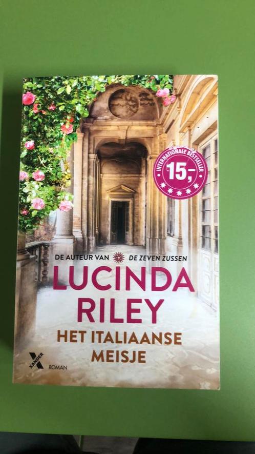 Lucinda Riley - Het Italiaanse meisje, Boeken, Romans, Zo goed als nieuw, Ophalen of Verzenden