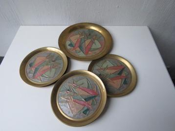 Vintage set 6 onderzetters en wijnfleshouder koper email beschikbaar voor biedingen