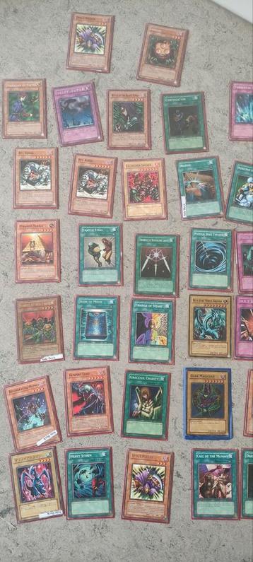 Yu-Gi-Oh collection! Hundreds of cards  beschikbaar voor biedingen