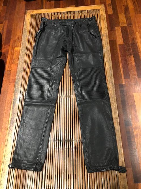 Burburry leren bikerbroek - maat L (grote M), Kleding | Heren, Broeken en Pantalons, Nieuw, Maat 52/54 (L), Zwart