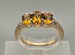 Gouden Vintage ring edelsteen citrien en diamant. 2025/674., Verzenden, Geel, Zo goed als nieuw, 17 tot 18