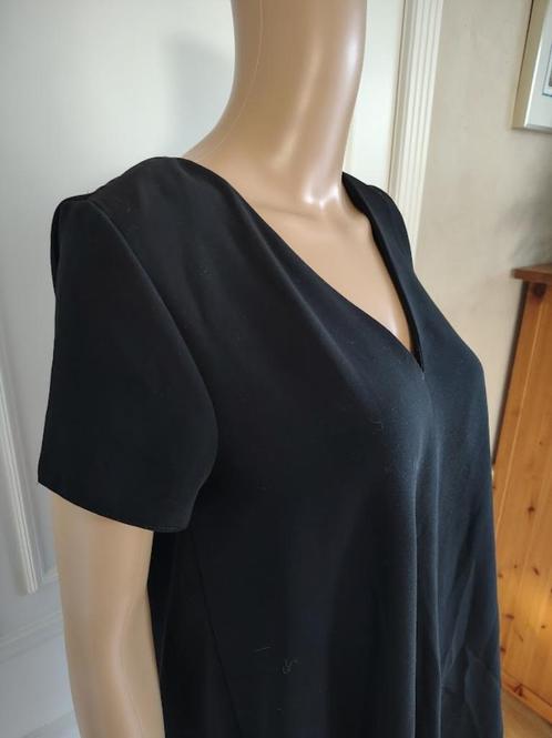 zwart kleedje van zara, Kleding | Dames, Jurken, Zo goed als nieuw, Maat 38/40 (M), Zwart, Onder de knie, Ophalen of Verzenden