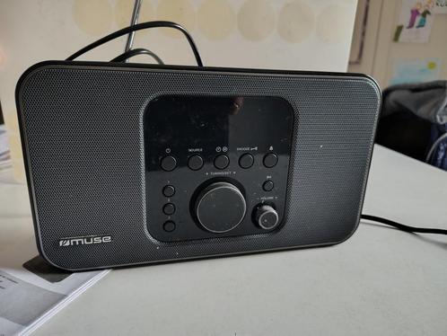 Radio   Wekker, Audio, Tv en Foto, Radio's, Zo goed als nieuw, Radio, Ophalen of Verzenden
