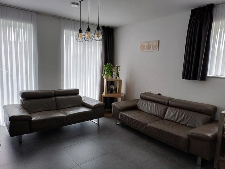 Sièges en cuir, 2 et 3 places, Maison & Meubles, Canapés | Salons, Utilisé, Banc droit, Quatre personnes ou plus, Cuir, Enlèvement