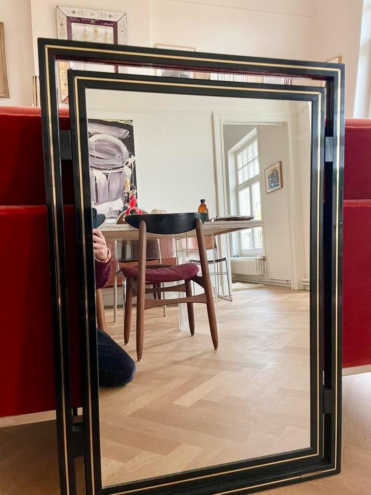 Pierre Vandel-spiegel in zwart en goud in messing, Huis en Inrichting, Woonaccessoires | Spiegels, Zo goed als nieuw, 50 tot 75 cm