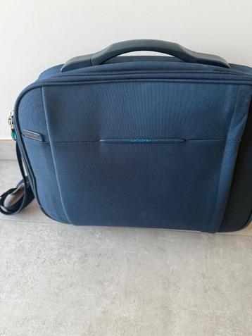 Travelbag Samsonite-af halen wingene beschikbaar voor biedingen