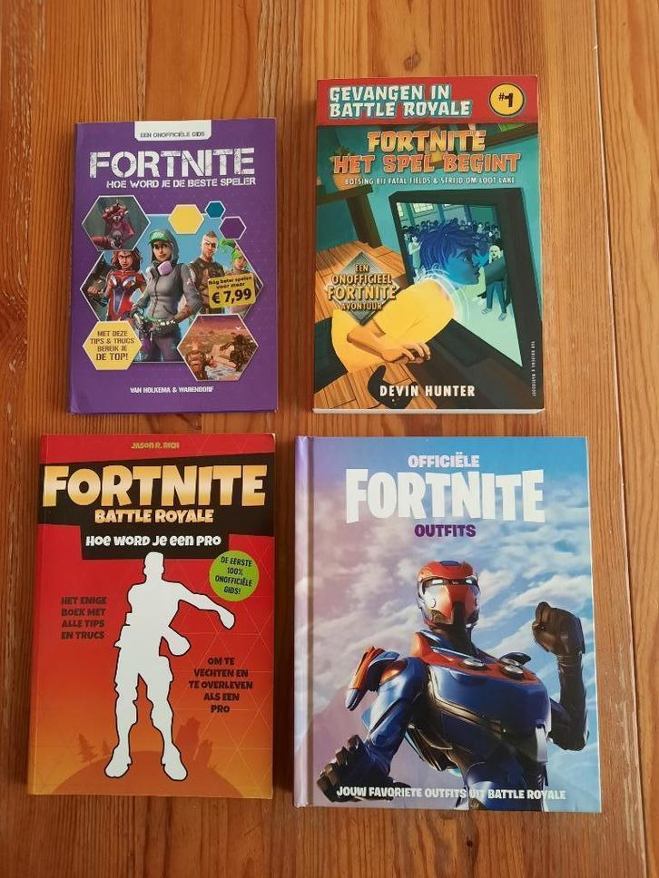 Fortnite boeken, Boeken, Hobby en Vrije tijd, Zo goed als nieuw, Overige onderwerpen, Geschikt voor kinderen, Ophalen