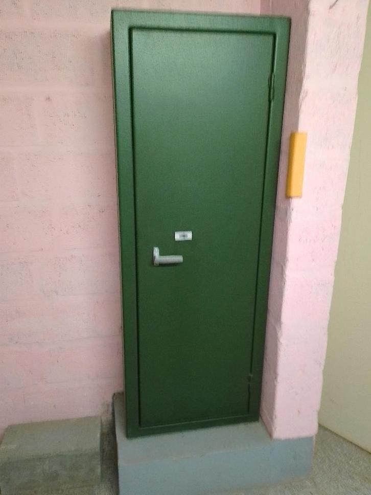 NOUVEAU COFFRE FORT POUR ARMES DE CHASSE., Maison & Meubles, Extincteurs & Coffres-forts, Neuf, Coffre-fort, Enlèvement ou Envoi