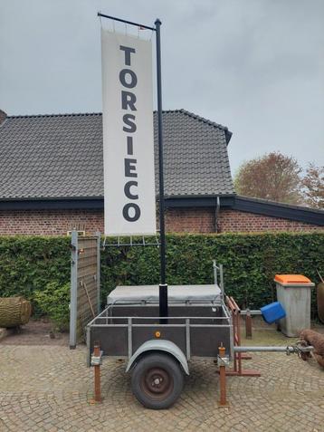 mast, reclamepaal beschikbaar voor biedingen