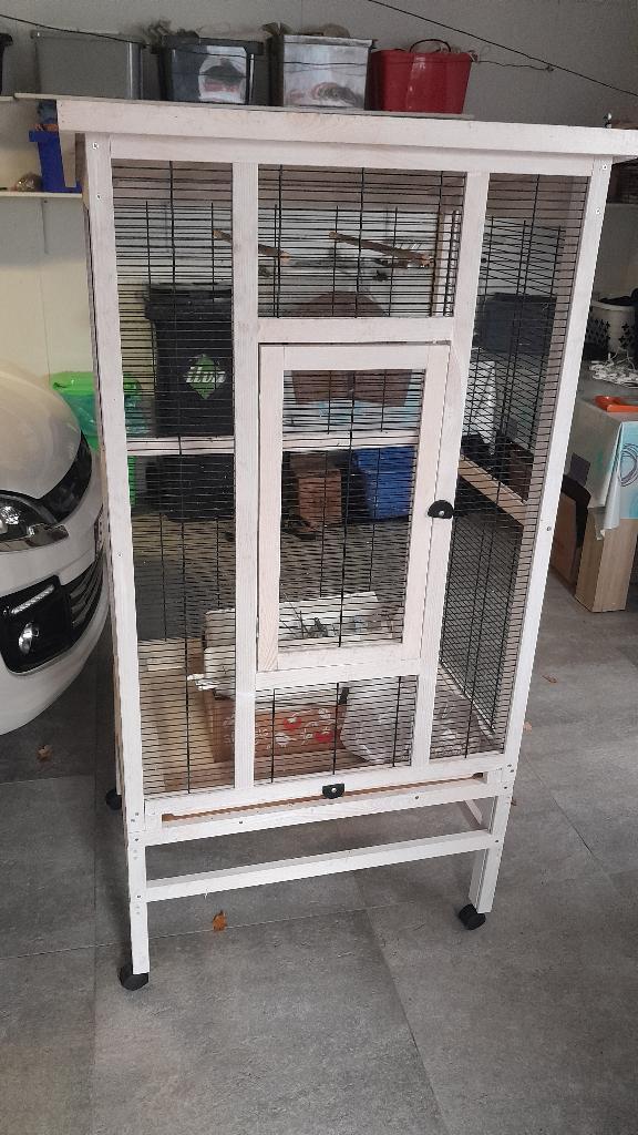 Ferplast Wilma vogelkooi, Dieren en Toebehoren, Vogels | Hokken en Kooien, Gebruikt, Vogelkooi, Hout, Ophalen