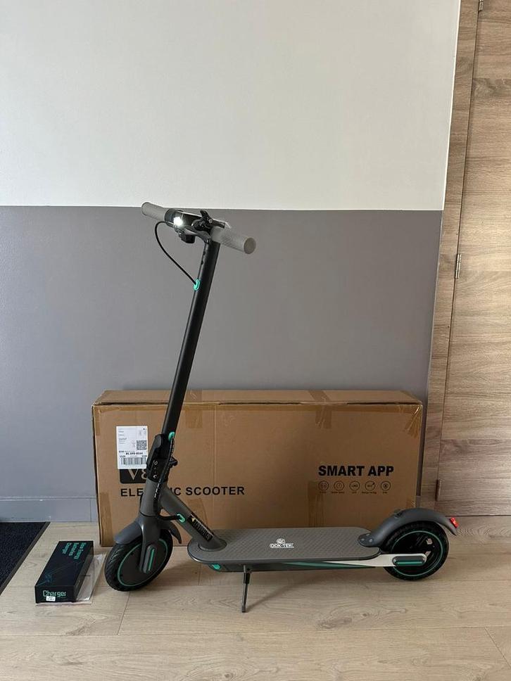 Elektrische step Nieuw in doos + Factuur en 2 jaar garantie, Fietsen en Brommers, Steps, Nieuw, Elektrische step (E-scooter), Ophalen of Verzenden