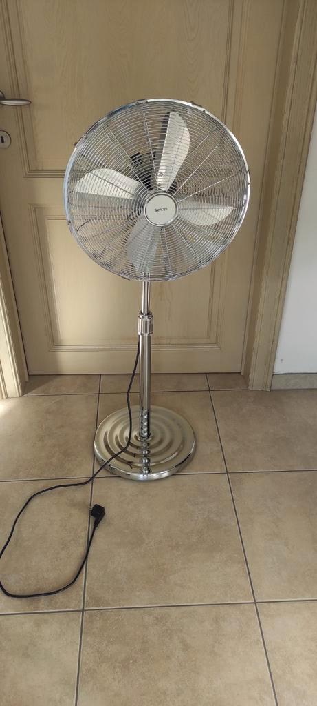 Ventilator Sensys op stevige voet ,3 standen Oscillerende of, Elektronische apparatuur, Ventilatoren, Zo goed als nieuw, Ophalen