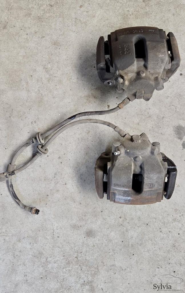 Remklauwen remblokken voorzijde set BMW X3 serie E83 3411676, Auto-onderdelen, Remmen en Aandrijving, Gebruikt, Ophalen of Verzenden