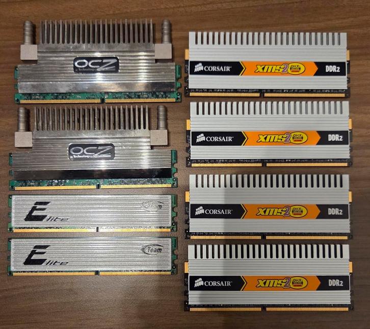 RAM DDR4 DDR2 DDR1, Computers en Software, RAM geheugen, DDR2, Ophalen of Verzenden