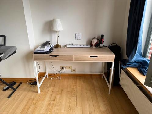 Bureau (132x58), Huis en Inrichting, Bureaus, Zo goed als nieuw, Bureau, Ophalen