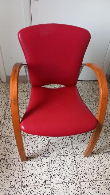 Vintage wereldstoel om te restaureren  beschikbaar voor biedingen