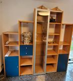 Mooie kast met verlichting.  2 m 18 cm breed. 2 m 20 hoog., Ophalen, Zo goed als nieuw