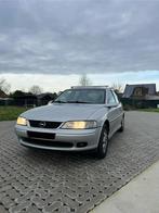 Opel vectra 1.8 automaat *Export*, Auto's, Automaat, Vectra, Particulier, Zilver of Grijs