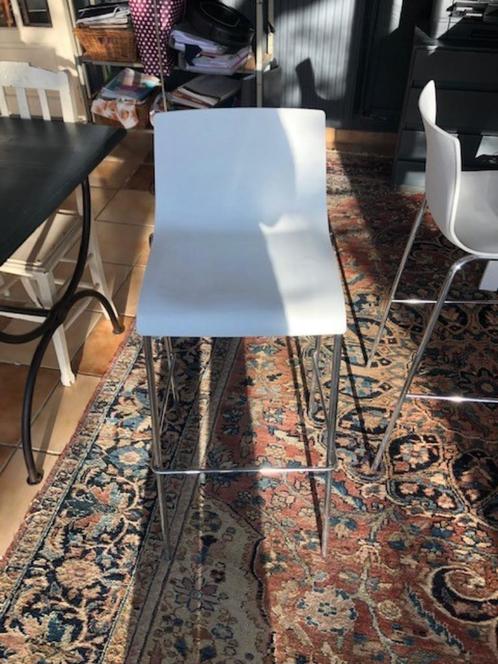 2 witte hoge stoelen, Huis en Inrichting, Stoelen, Zo goed als nieuw, Twee, Wit, Ophalen