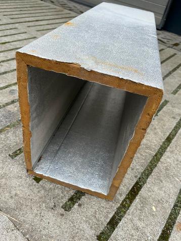 Geisoleerde ventilatiebuizen beschikbaar voor biedingen