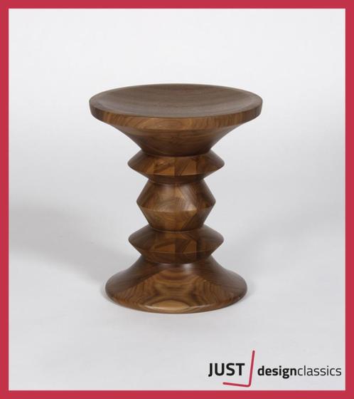 Vitra Stool Model A,B of C Massief Notenhout Nieuw, Huis en Inrichting, Krukjes, Nieuw, Hout, Ophalen