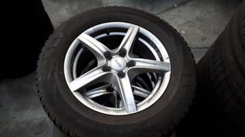 Kit Hiver Audi Q3 + 215/65/16 beschikbaar voor biedingen