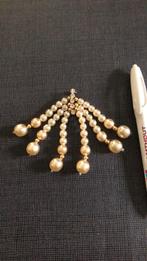 Broche en perles - très ancienne, Bijoux, Sacs & Beauté, Bijoux anciens, Broche, Enlèvement ou Envoi