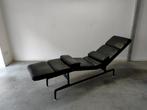 Charles en Ray Eames soft pad chaise ES 106 van VITRA, 150 tot 200 cm, Minder dan 75 cm, Metaal, Eenpersoons