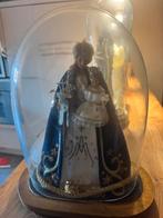 2 mooie beelden onder stolp, Enlèvement, Utilisé