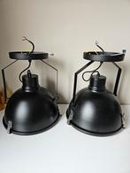 Twee zwarte industriële plafondlampen in 1 koop, Huis en Inrichting, Lampen | Hanglampen, Nieuw, Ophalen