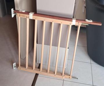 Houten traphekje beschikbaar voor biedingen