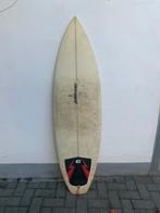 Surfboard 5'8"