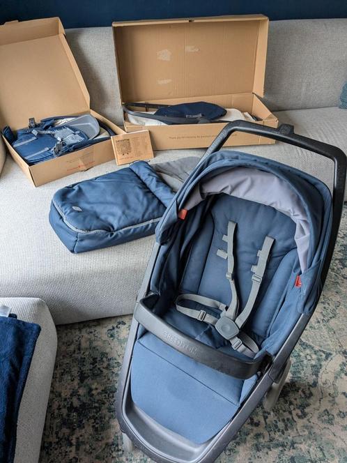 Kinderwagen / buggy: Blauwe GreenTom 3 in 1 met voetenzak, Kinderen en Baby's, Buggy's, Zo goed als nieuw, Voetenzak, Zonnekap