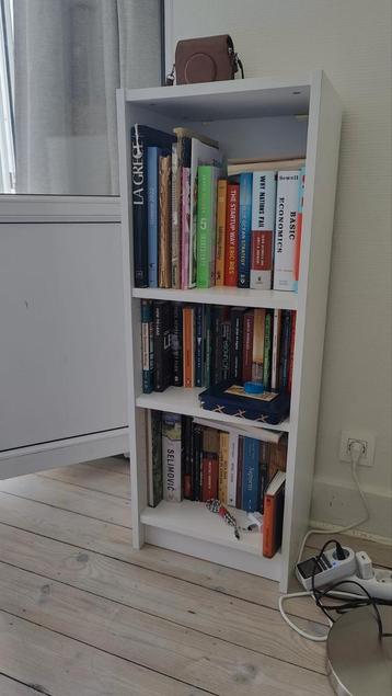 Kleine IKEA BILLY Boekenkast – Wit – Smalle opbergkast beschikbaar voor biedingen