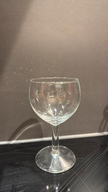 17x Wijnglazen beschikbaar voor biedingen