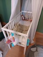Wiegje (incl. matrasje en lakentjes), Ophalen, Gebruikt, Wieg