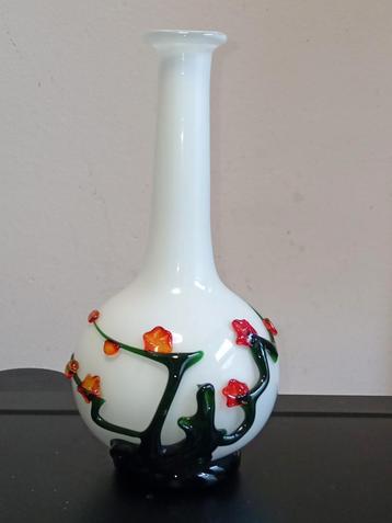 Glazen vaas met geblazen kunst van Murano  beschikbaar voor biedingen