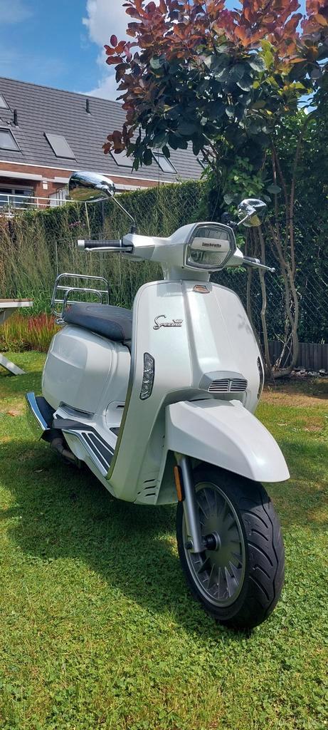 Lambretta V125 Special wit, Fietsen en Brommers, Scooters | Overige merken, Zo goed als nieuw, Ophalen