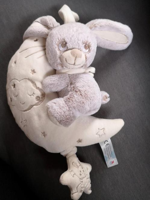 Peluche boîte à musique., Enfants & Bébés, Cadeaux d'accouchement & Assiettes de naissance, Comme neuf, Enlèvement