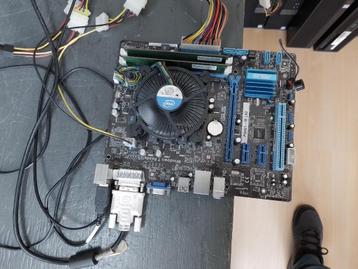 moederbord asus i5  beschikbaar voor biedingen