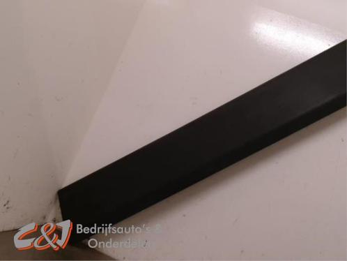 Sierstrip van een Renault Master, Auto-onderdelen, Carrosserie, Renault, Gebruikt, 3 maanden garantie, Ophalen of Verzenden