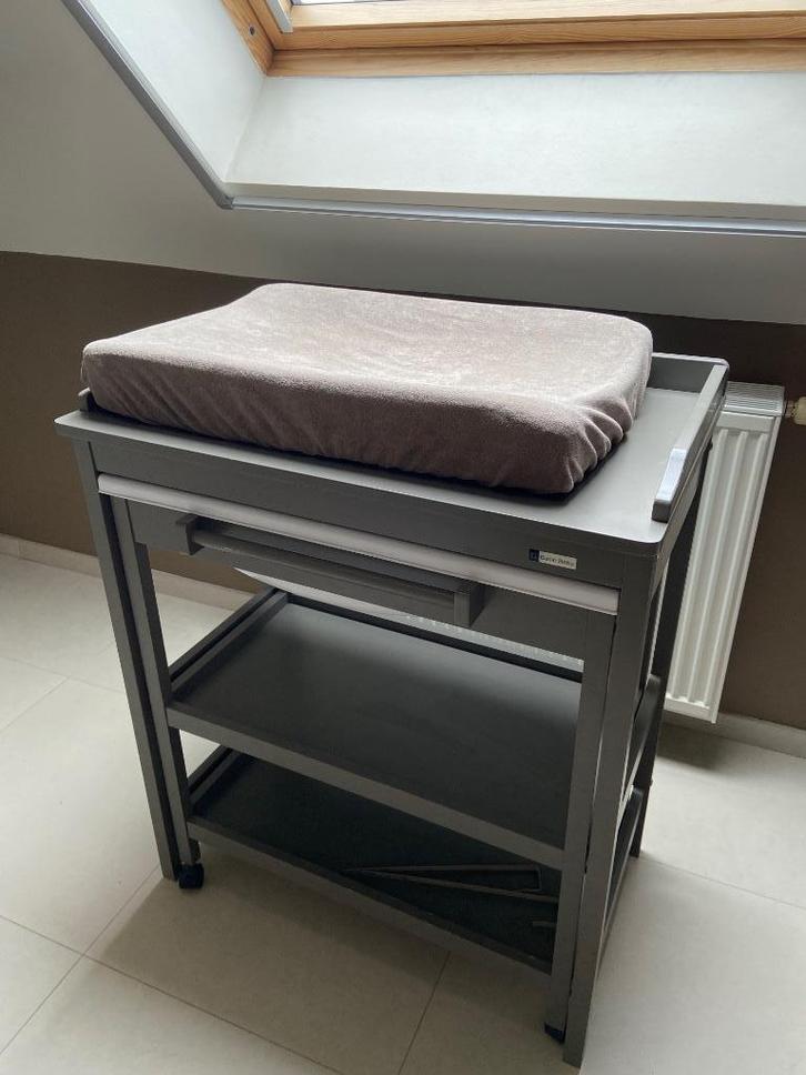 QUAx ververstafel met bad, Kinderen en Baby's, Badjes en Verzorging, Gebruikt, Badje, Overige merken, Ophalen