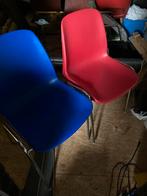 2 stoelen blauw en rood 20€ tezamen, Ophalen of Verzenden