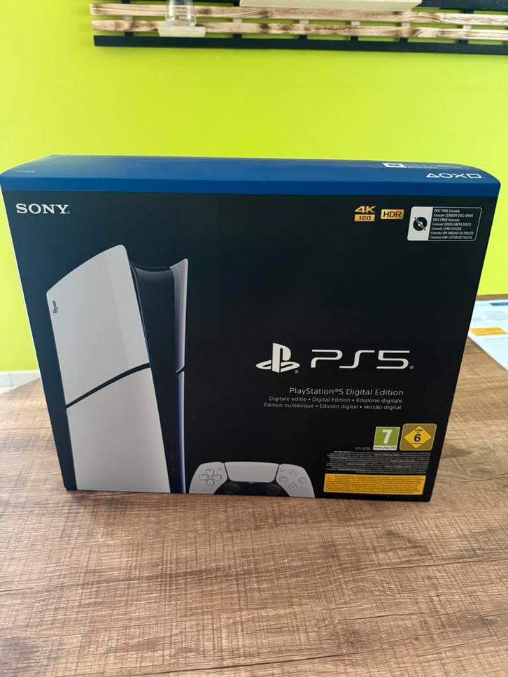 PS5 SLIM DIGITALE EDITION 1 To, Games en Spelcomputers, Spelcomputers | Sony PlayStation 5, Zo goed als nieuw, Playstation 5 Digital